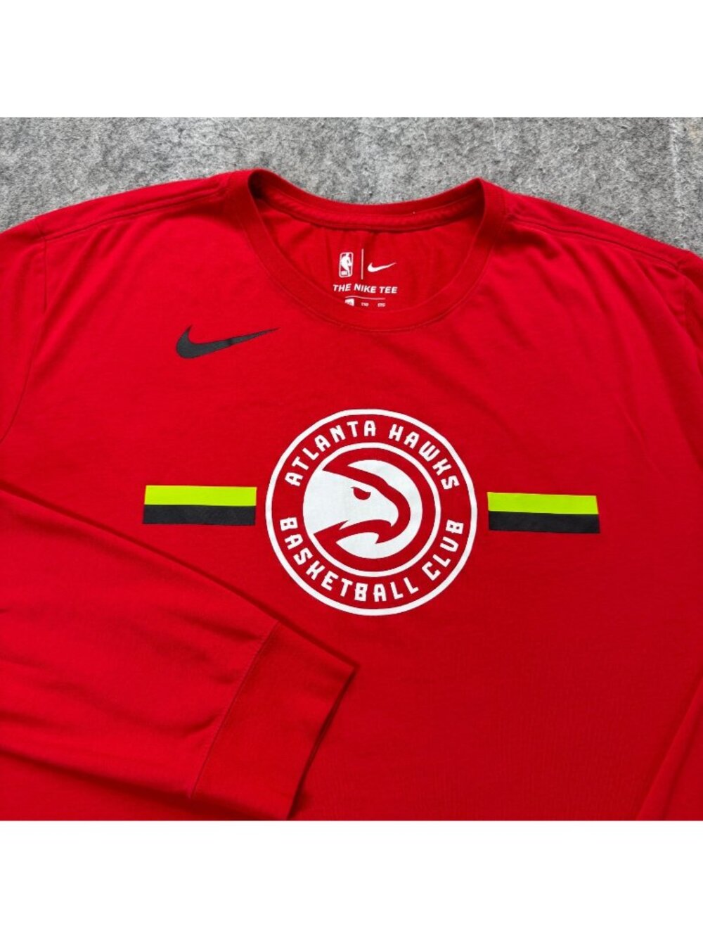 Atlanta Hawks Nike Shirt Men 2XL Red Long Sleeve Crew Neck DRI-FIT